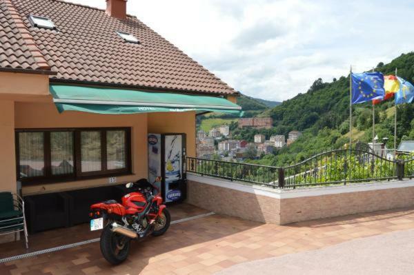 Hotel Ana Cangas De Narcea Esterno foto
