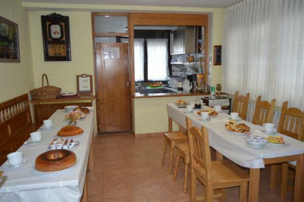Hotel Ana Cangas De Narcea Esterno foto